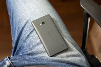 Nokia-Lumia-735-recenzija-iz-ruke-hands-on-review-14.jpg